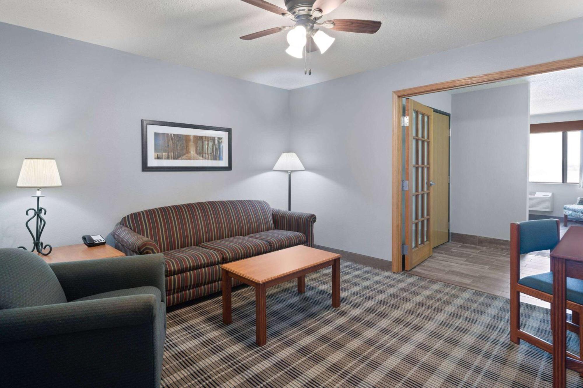 Americinn By Wyndham Stuart Buitenkant foto