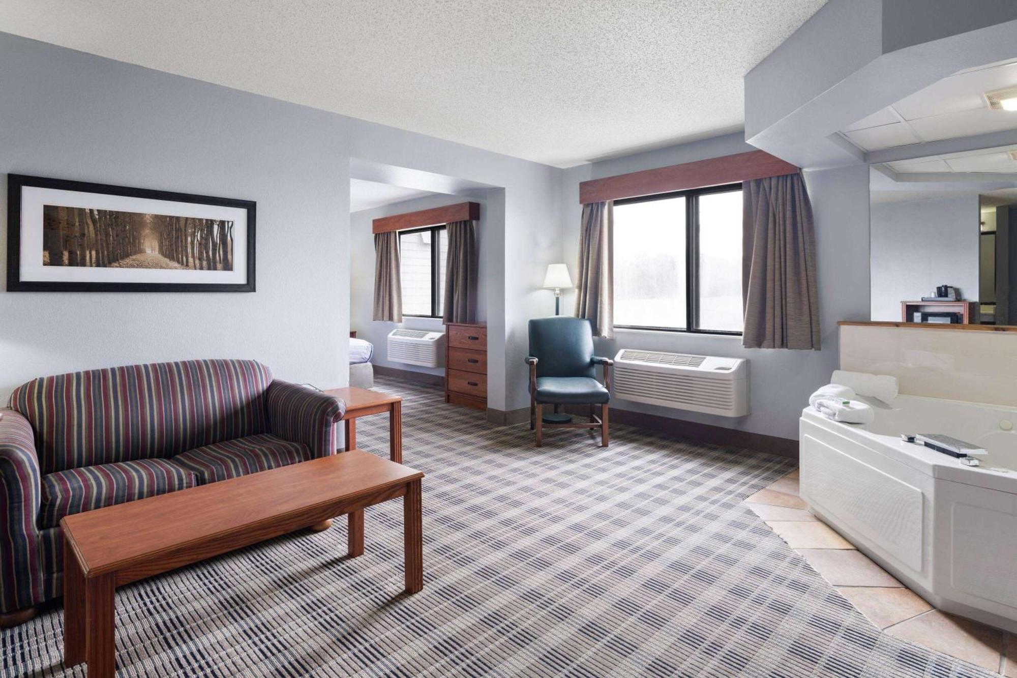Americinn By Wyndham Stuart Buitenkant foto
