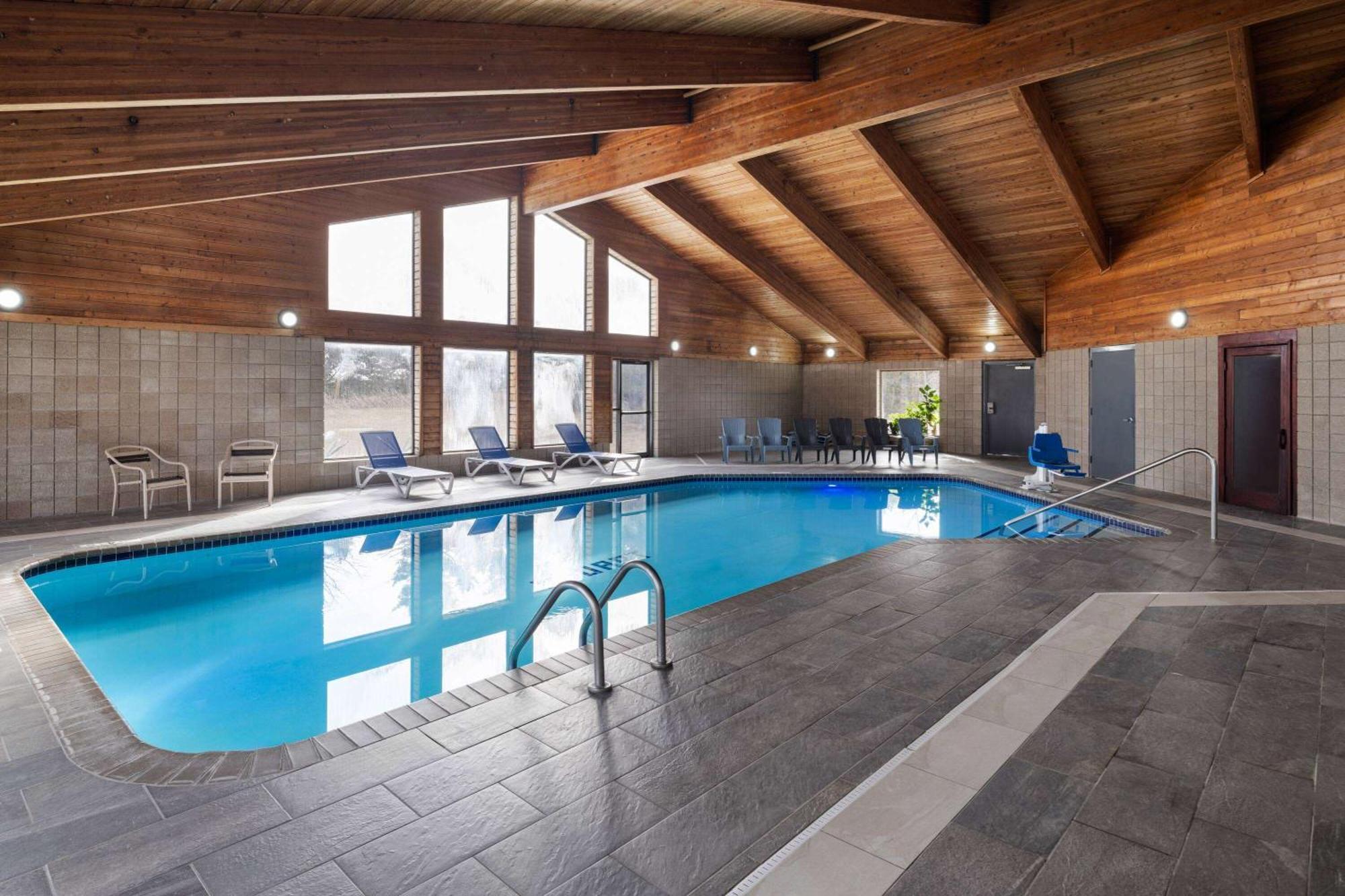 Americinn By Wyndham Stuart Buitenkant foto