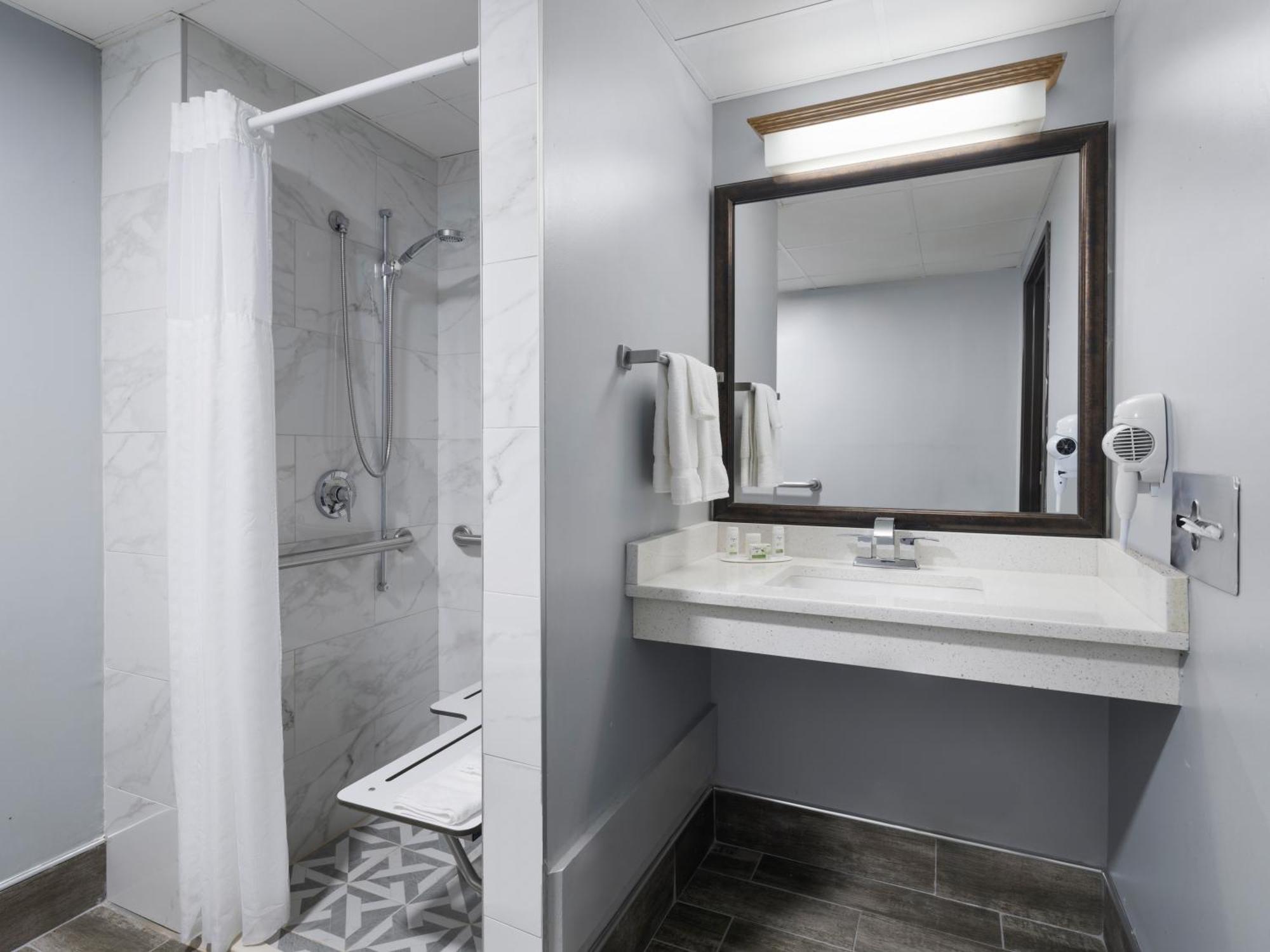 Americinn By Wyndham Stuart Buitenkant foto