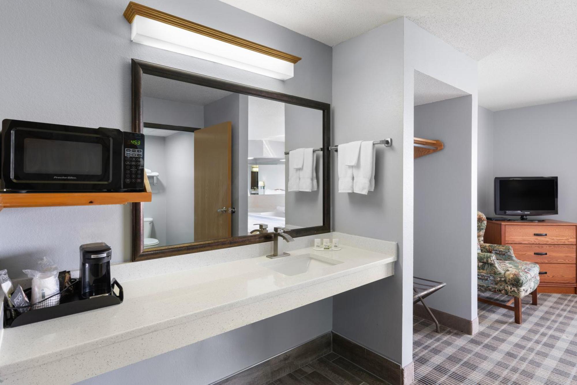 Americinn By Wyndham Stuart Buitenkant foto